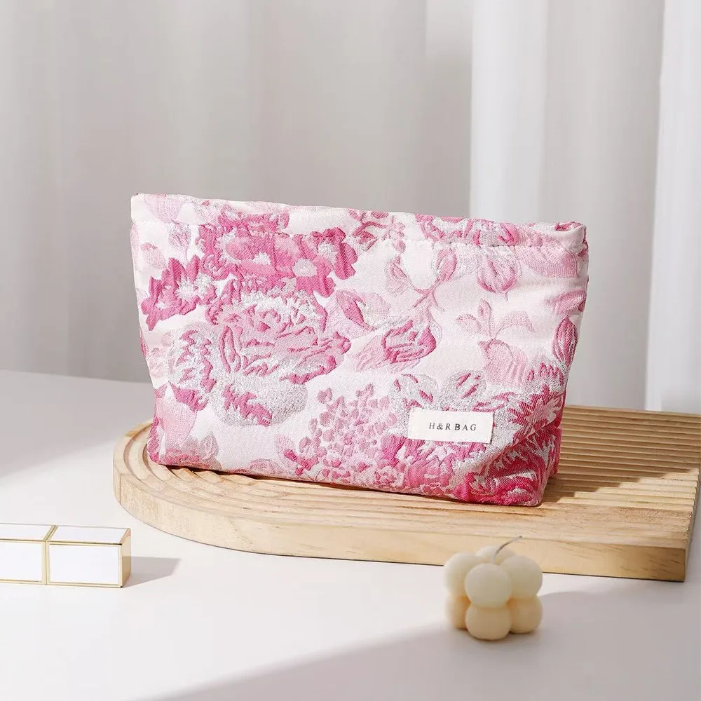 Fashion Pink Makeup Bag Elegant with Zipper Handbag Embroidered Flowers Chic Storage Case for Women Skincare Products Storage