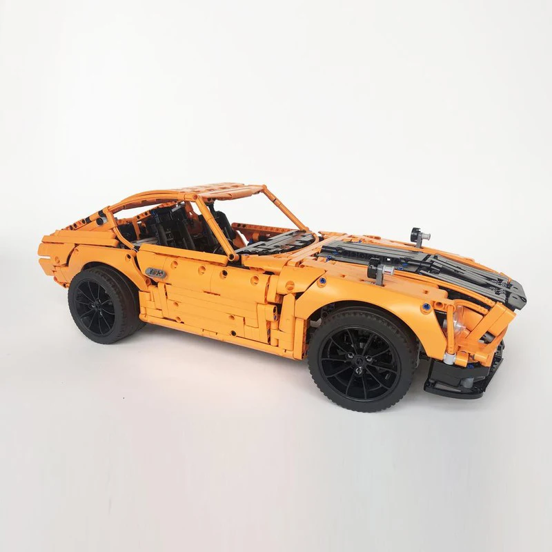 

2072pcs MOC 1971 Nissanss 240Z Fairlady Technic Building Blocks Christmas Solve the problem Unique Handmade DIY Gift