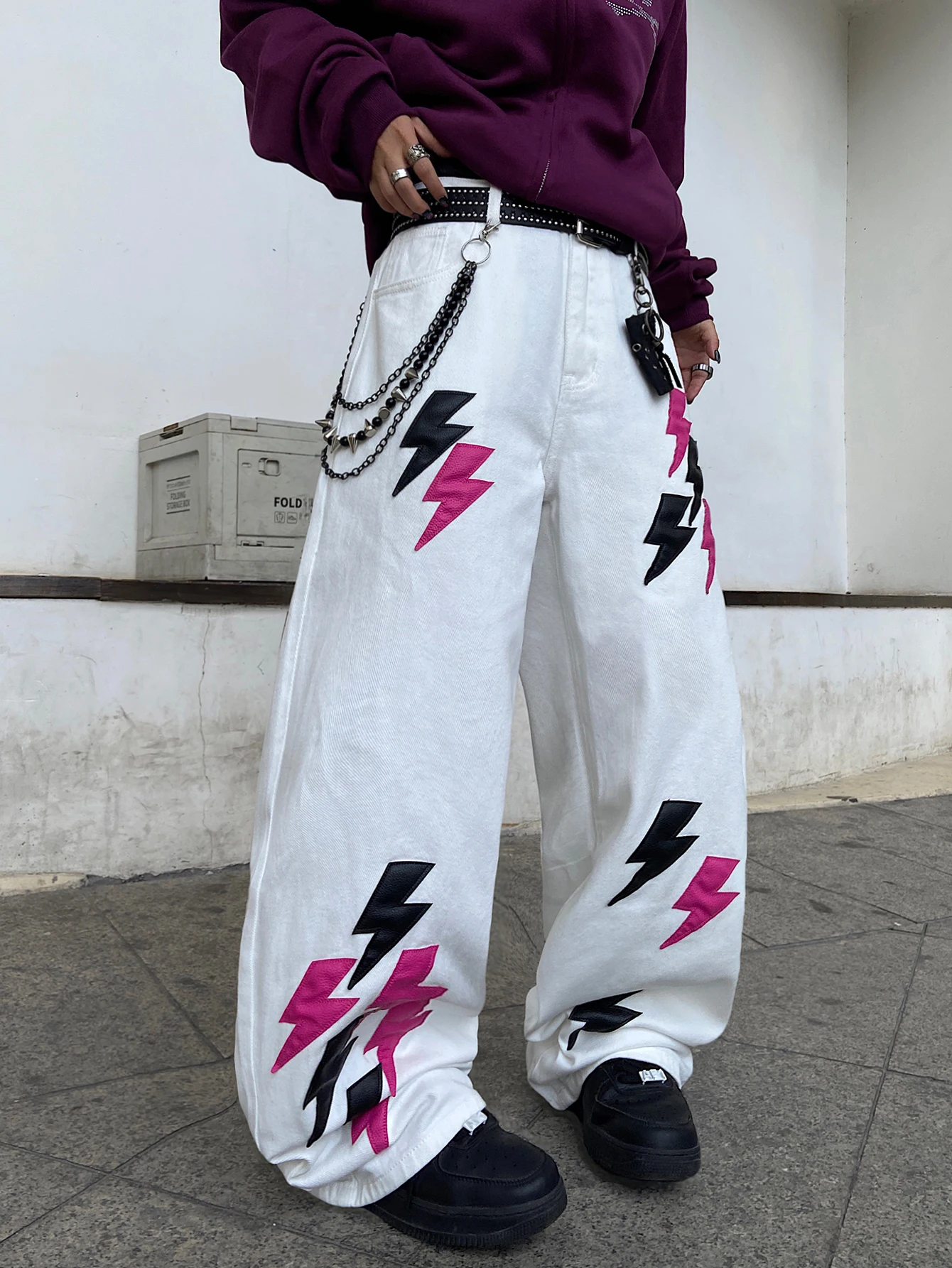 Men's Baggy White Jeans, Wide-Leg Trousers With Lightning Bolt Embroidery, Loose Fit Versatile Denim, Suitable For All Seasons view 3