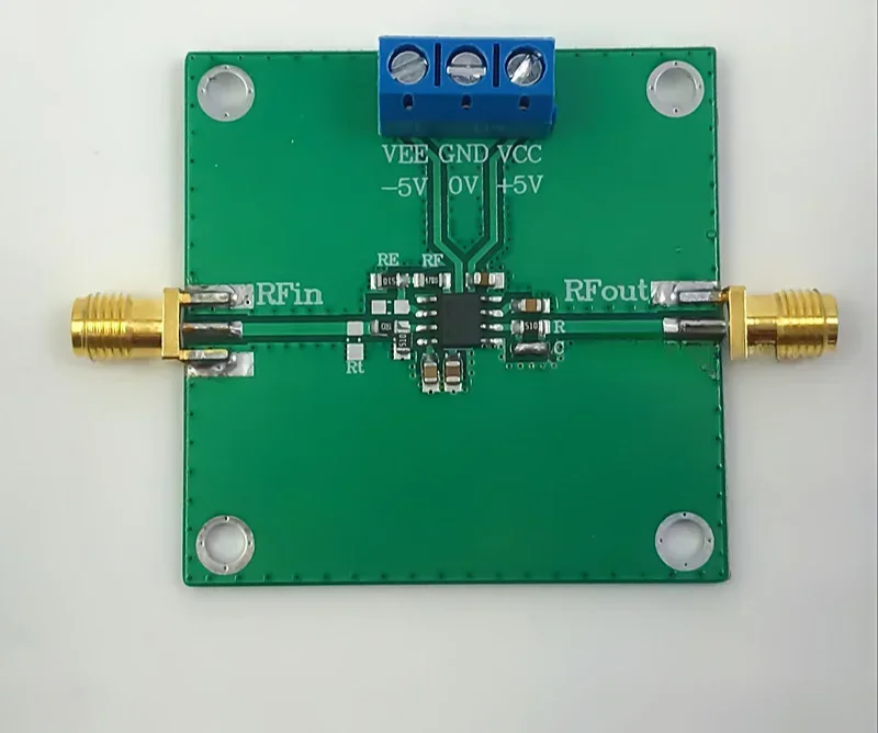 High Frequency Instrument Operational Amplifier F=0-300MHz, Gain 20dB DC