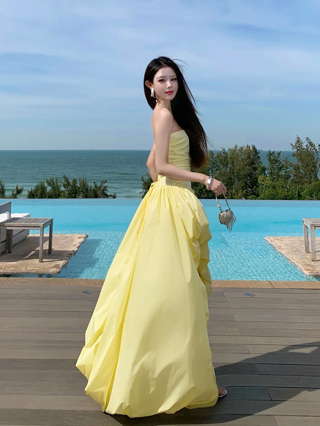 Saia Puff Amarela Beach Vaion com Top Tubular Dr Island, Cintura Alta, Algodão e Poliéster, Verão, Sem Mangas, Feminina