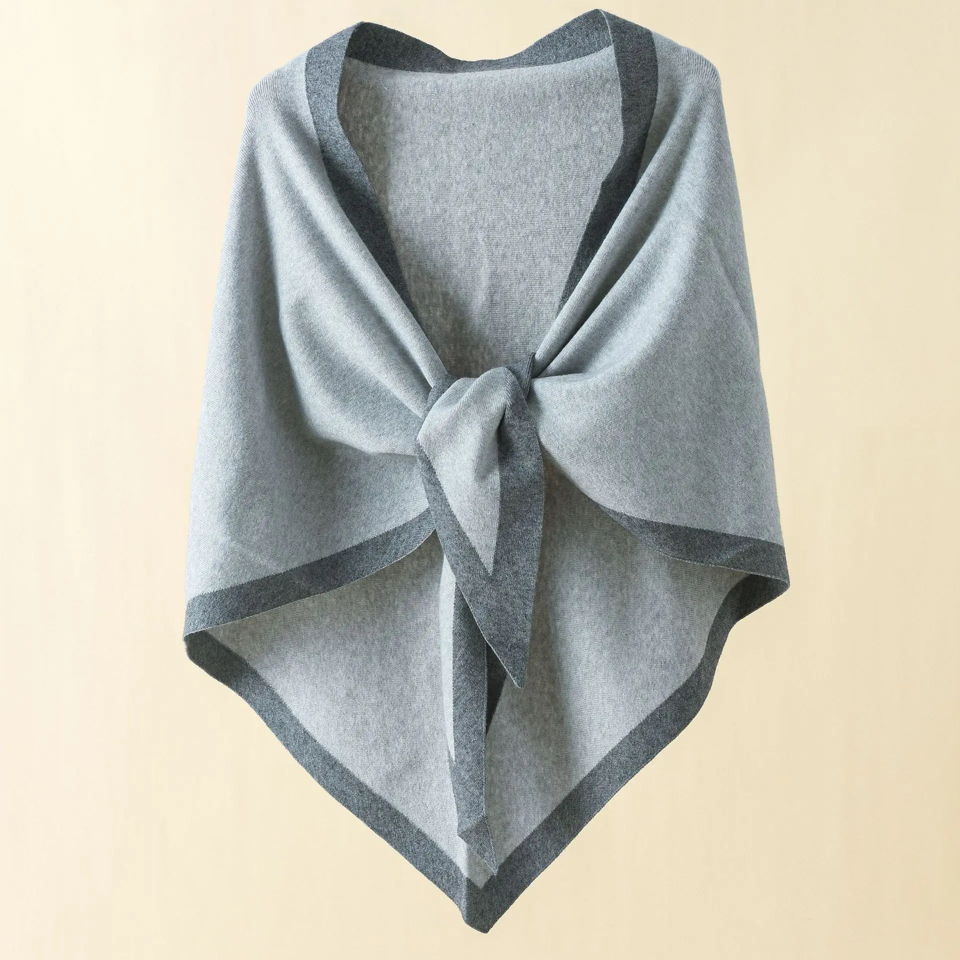 

2022 Spring Autumn New Imitation Cashmere Female Cloak Triangular Cape Air Conditioning Room Cloak Poncho Capes Gray