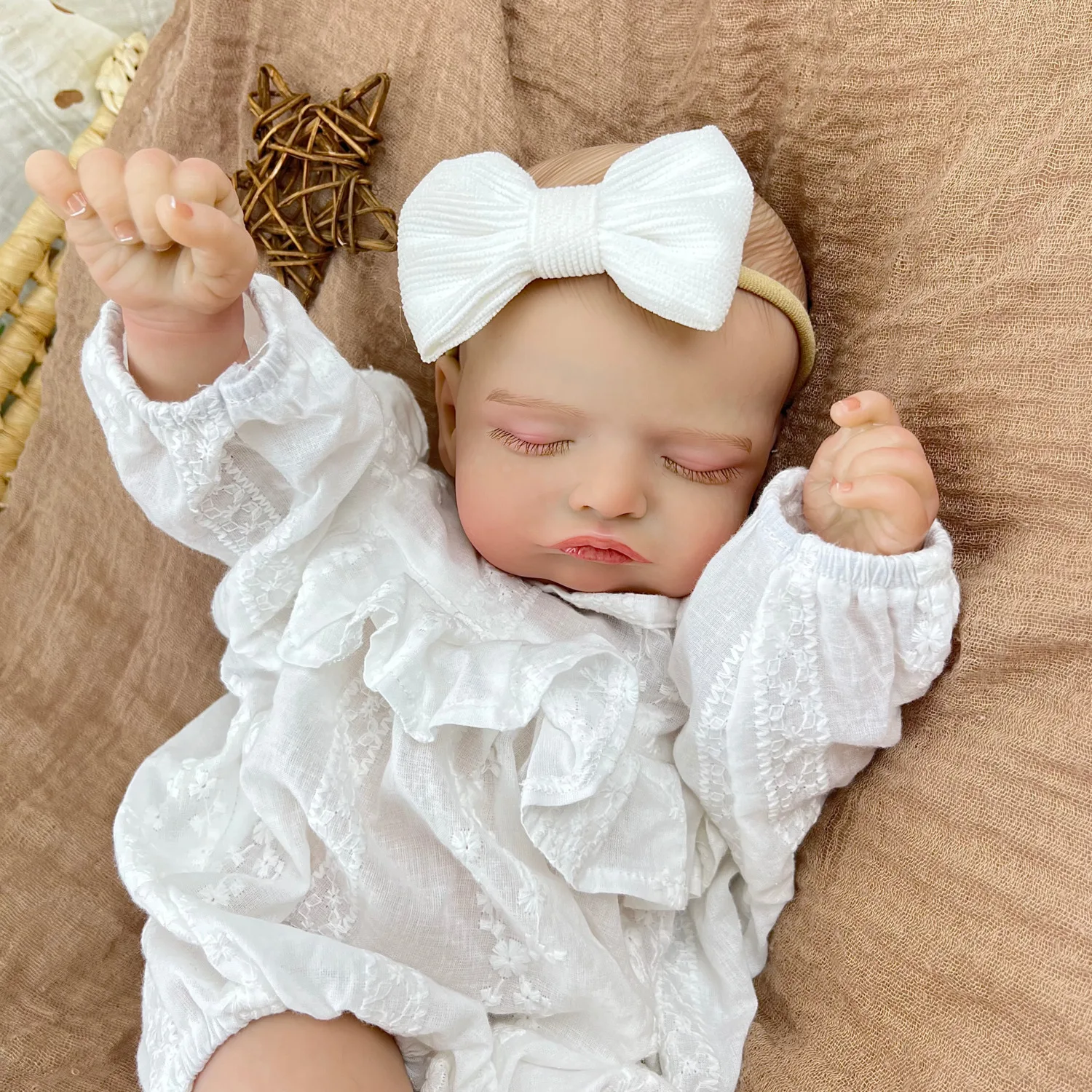 

BZDOLL 19 inch Realistic Asleep Reborn Baby Doll with Cloth Body 48 CM 3D-Skin Doll Fashion Birthday Gift for Collectors