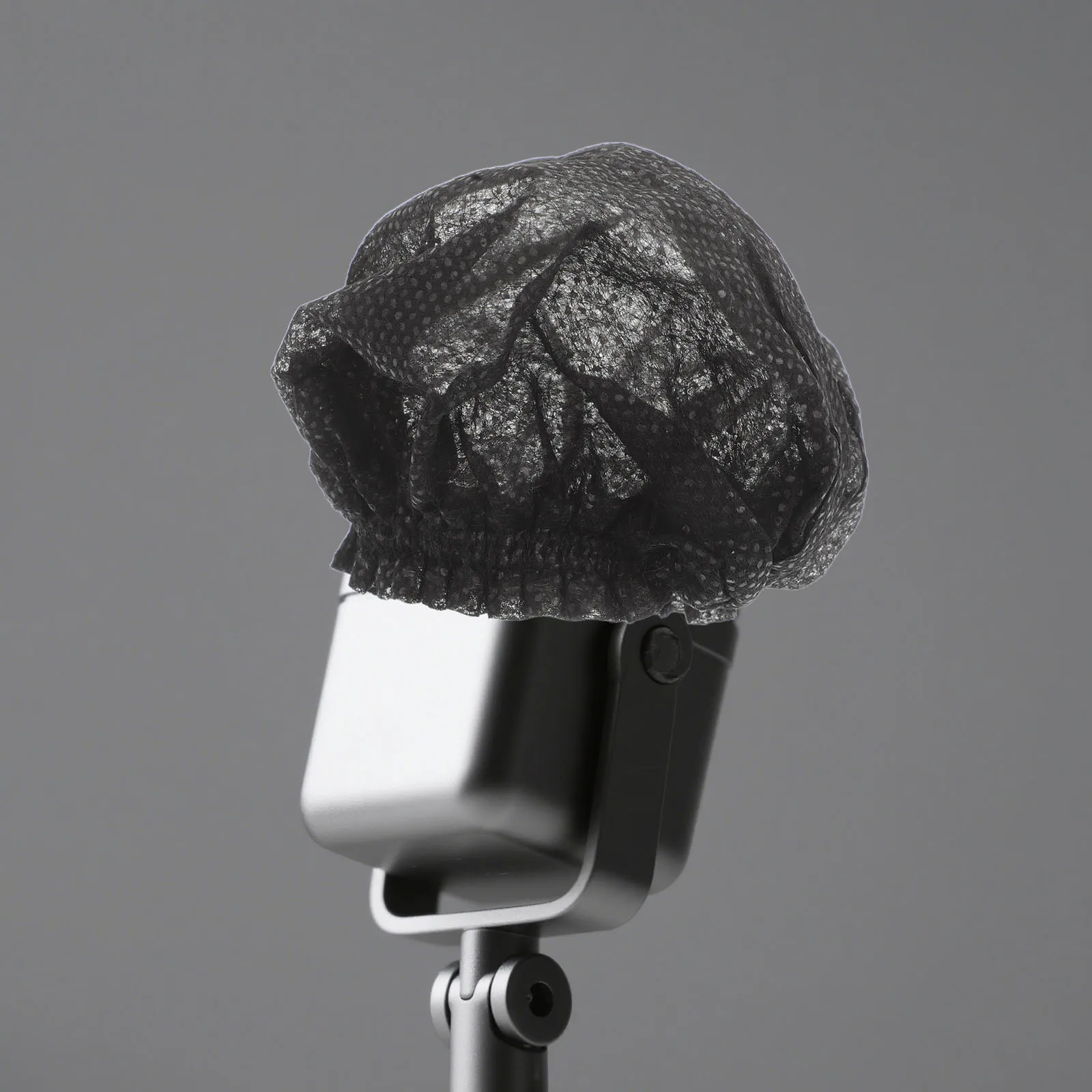 

200Pcs Disposable Microphone Covers Non Woven Elastic Fit Mic Windscreen for Studio Interview Noise Reduction Microphone Cover