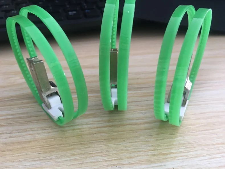 Double-Wheel White Presser Foot Computer-Controlled Machine Cotton Presser Foot Plastic Double-Wheel Presser Foot Wheel Presser