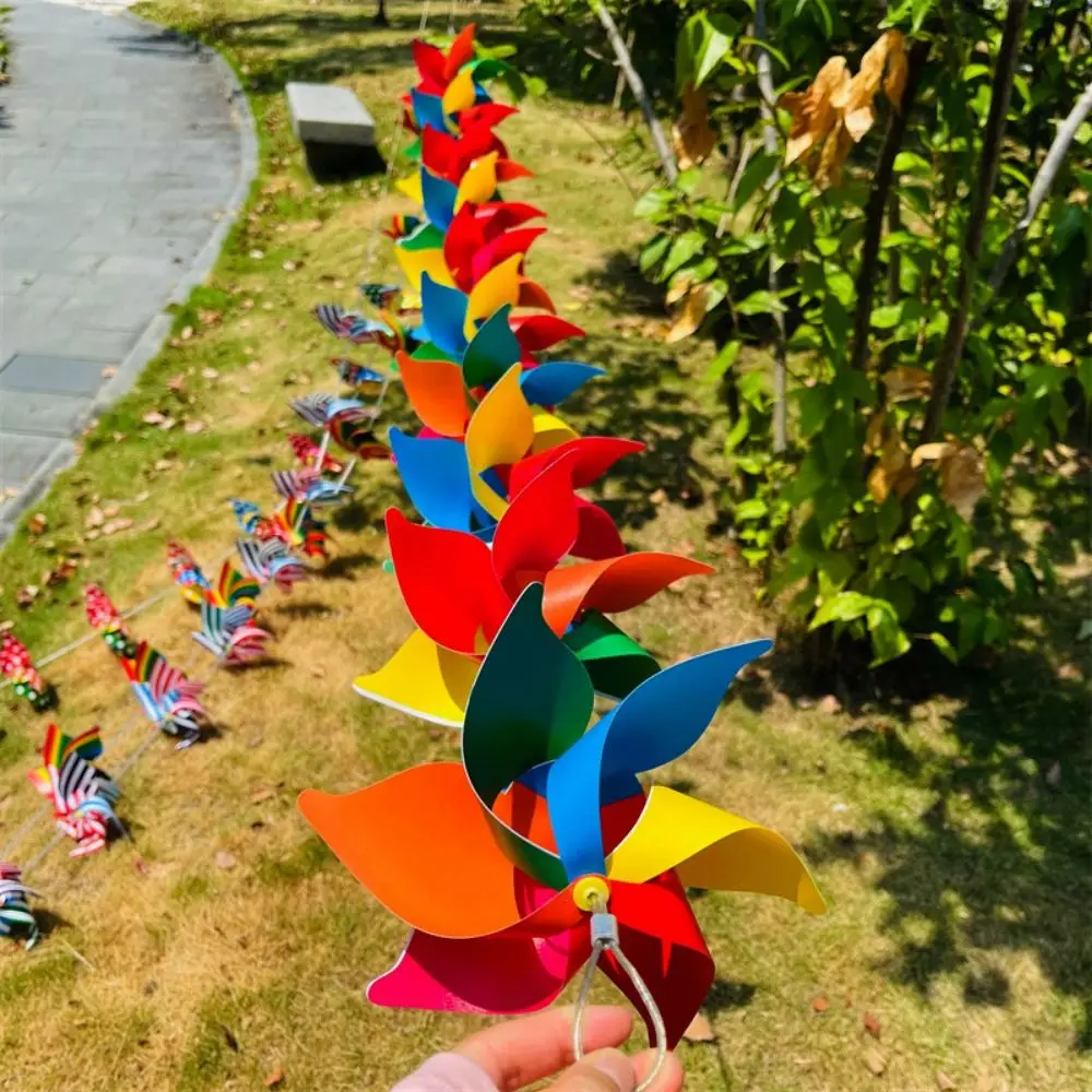 10 Stück bunte 6-Blätter-Windräder aus Kunststoff, handgefertigt, gestreift, kreisförmig, Drahtseil, Windmühle, Schnur, Windmühle, Bogenkorridor