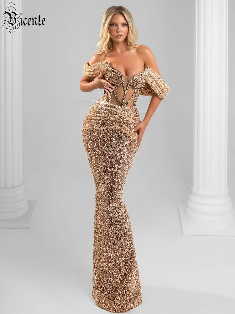Suknia wieczorowa VC Luxury Gala Radiance, złote cekiny, odkryte ramiona, przezroczysta siateczka, bez rękawów, seksowna, długa sukienka na imprezę.