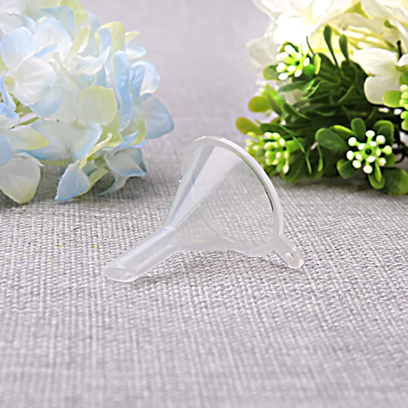 10Pcs/set Transparent Mini Funnels Cosmetics Subpackage Funnels for Perfume Diffuser Bottle Liquid Oil Funnels Lab Tools Plastic