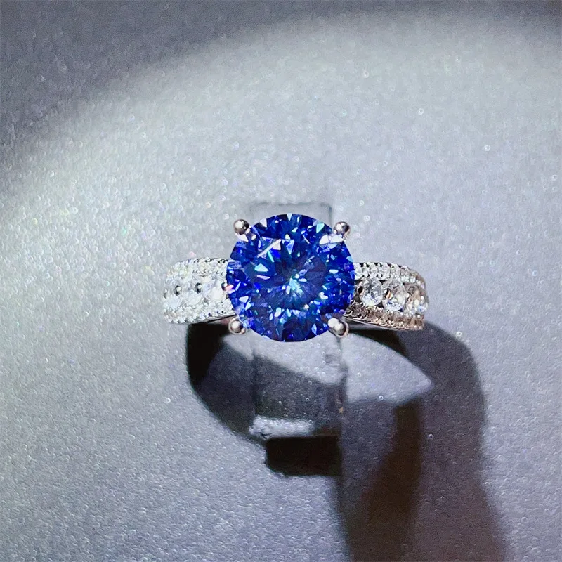 

Perfect Gift 4-Prong Blue Diamond Ring For Women 3ct Moissanite PT950 Platinum | High-end delicate, decent ideal gift