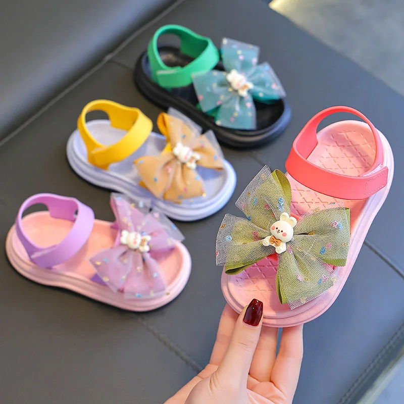 

2024 new girls sandals Baotou beach shoes 2-6 years old children non-slip soft bottom children's sandals non-slip summer sandals