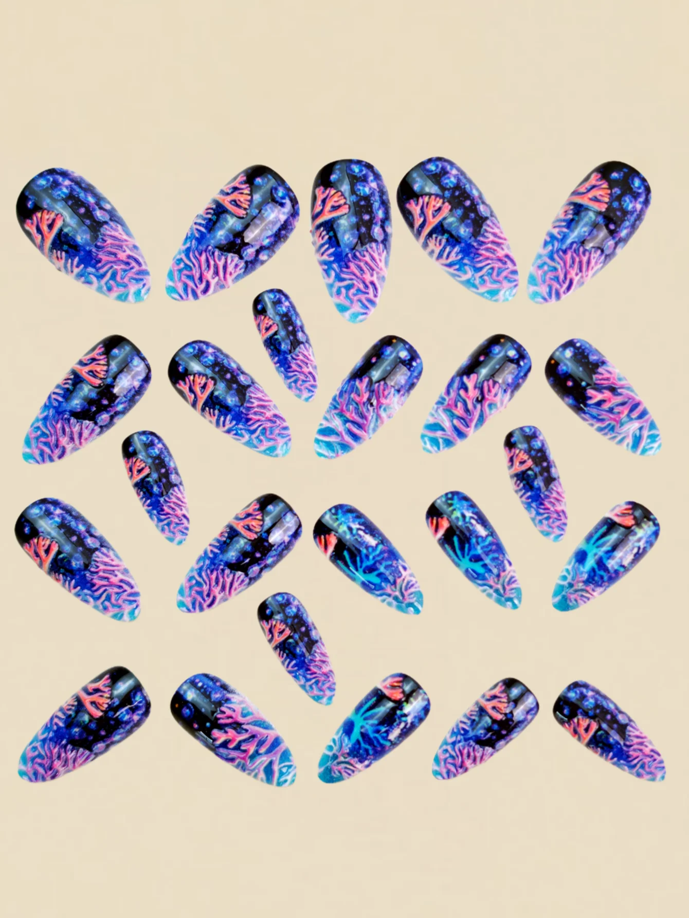 เล็บปลอมทรงอัลมอนด์ยาว 24 ชิ้น สีฟ้าลายเส้นฝรั่งเศสและลายเรขาคณิต แบบกดติดสำหรับผู้หญิง เล็บปลอมแบบถอดได้