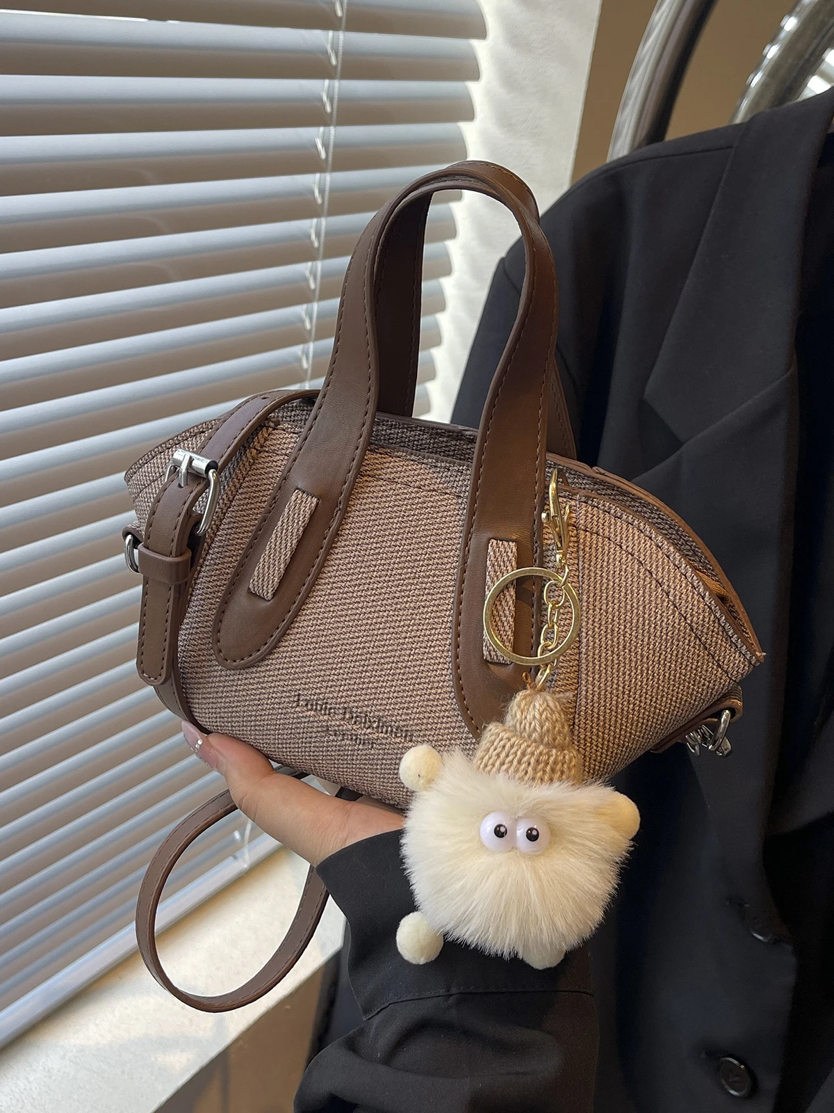 

Faionable Dumpling aped Handbag Women's Crossbody Bag Ele Sli Trendy PU Leather Handbag for Young Women