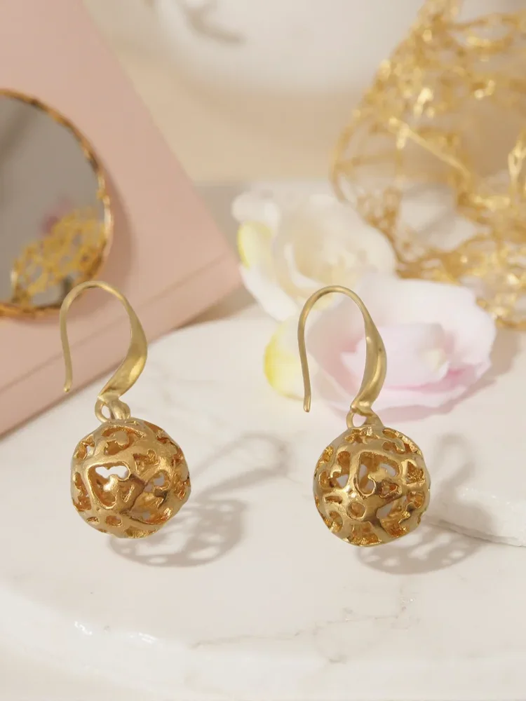 HOLLOW  BALL YELLOW GOLD COLOR HEART SHAPES BALL DANGLER ABOUT 1.18\