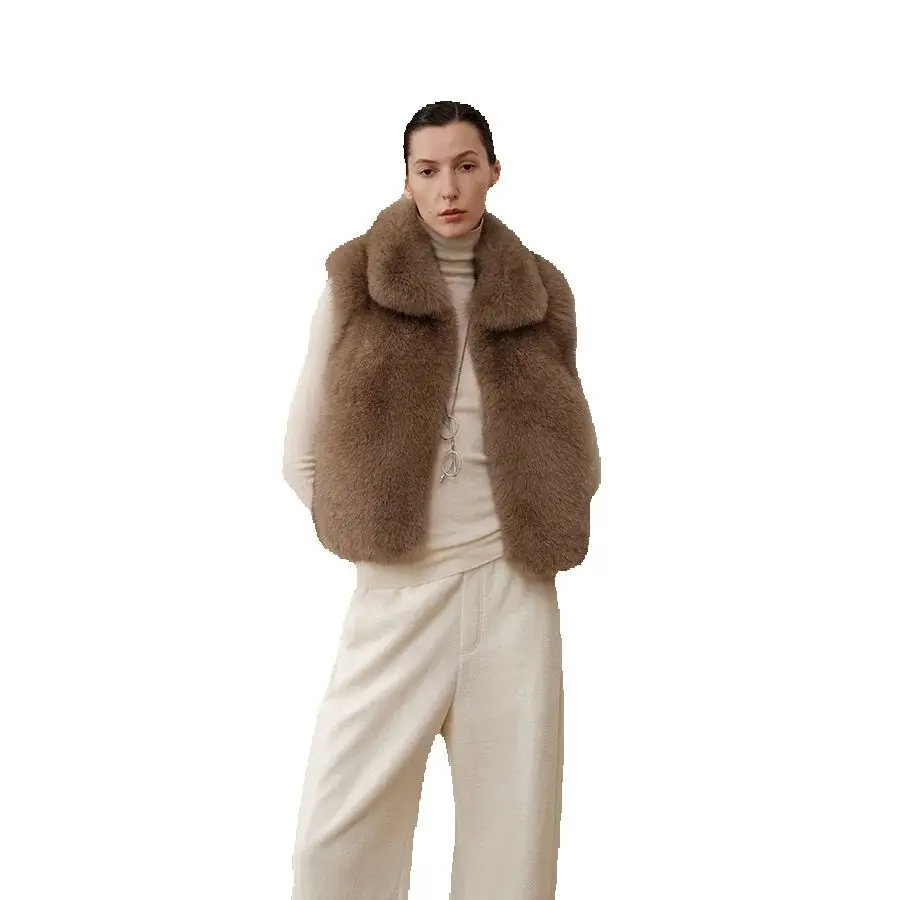 

Мягкий и толстый сага из цельного меха лисы с мехом с лацканами на спине, короткий меховой жилет - средневековая молочная лиса