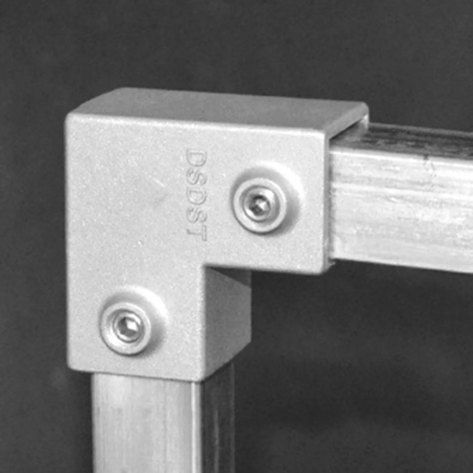 Aluminium Elbow Fitting Connector Fitting Square Tube Clamp Elbow Connectors Suitable for Square Chain Fence
