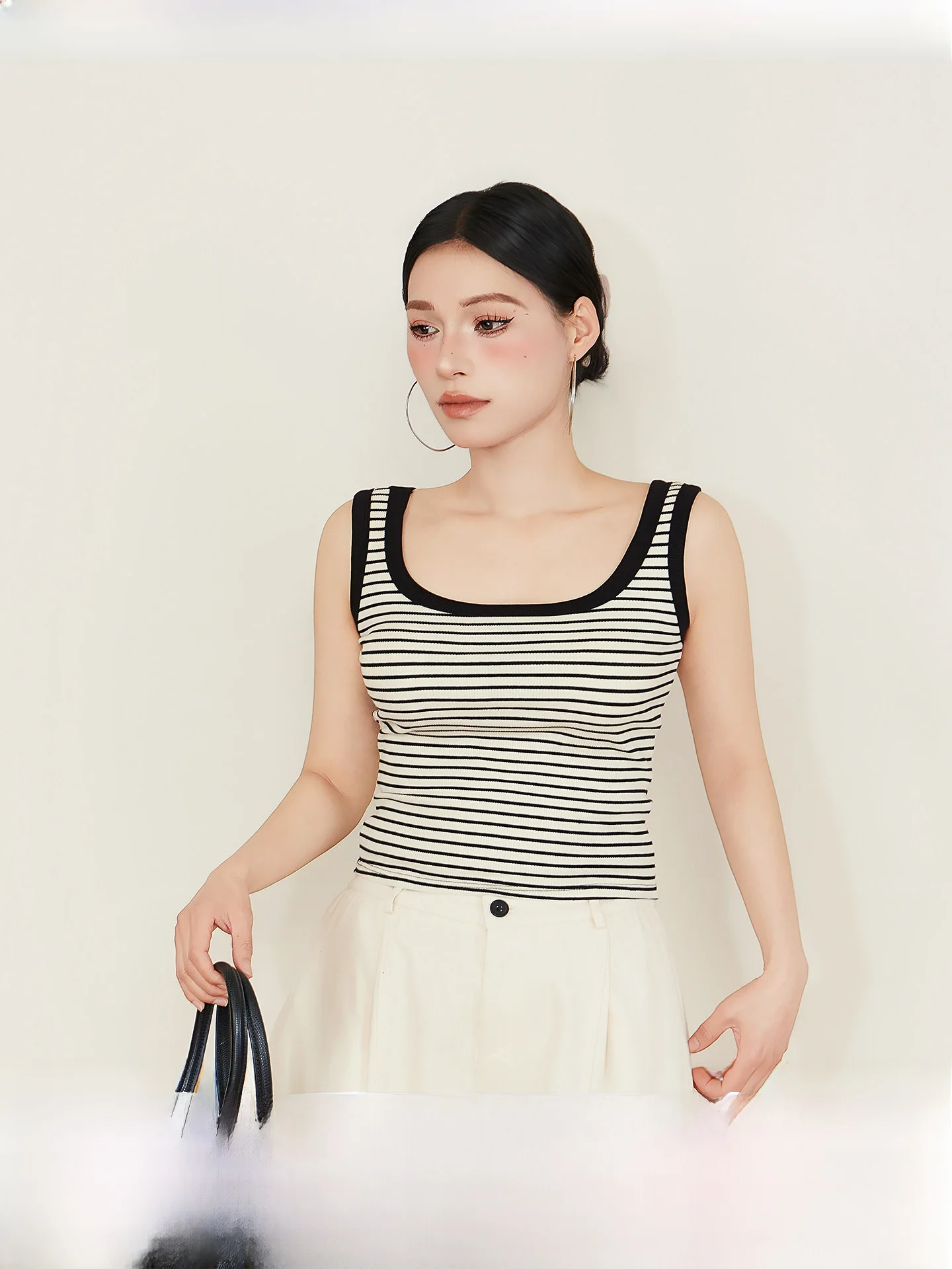 

Полосатая женская майка-жилетка больших размеров для полных женщин, летняя, милая, для работы, как нижний слой, скрывающая живот, верхняя одежда, топ-майка