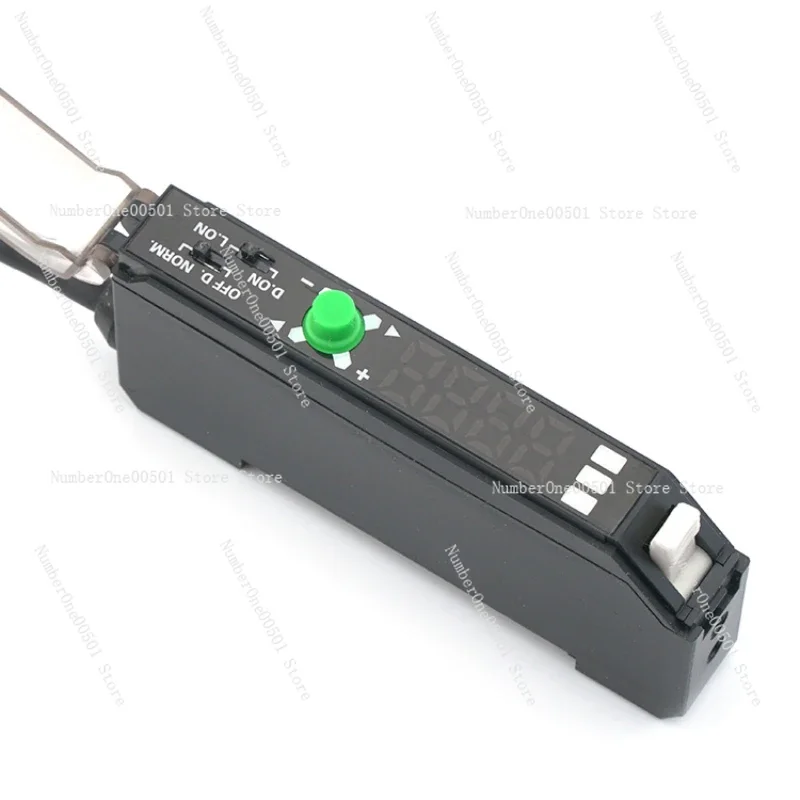 TAKEXF80R Fiber Optic Sensor Easy to Set Up Digital Display Amplifier Long Range High Speed Detection