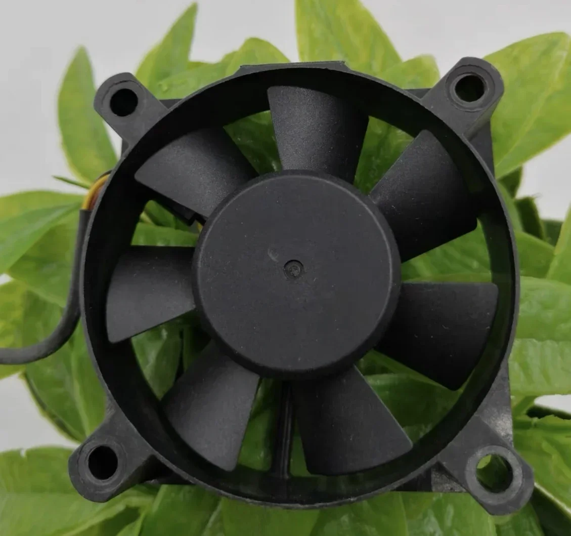 New KDE1206PHB2 6CM 12V 1.9 3-wire silent cooling fan