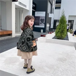 Children Clothing 2022 Autumn Winter New Fashionable Korean Style Girls Vintage Striped Velvet Full Print Jacket Cotton Jacket