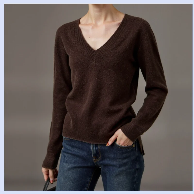 

Elegant and gentle cashmere blend V-neck long-sleeved knitted sweater