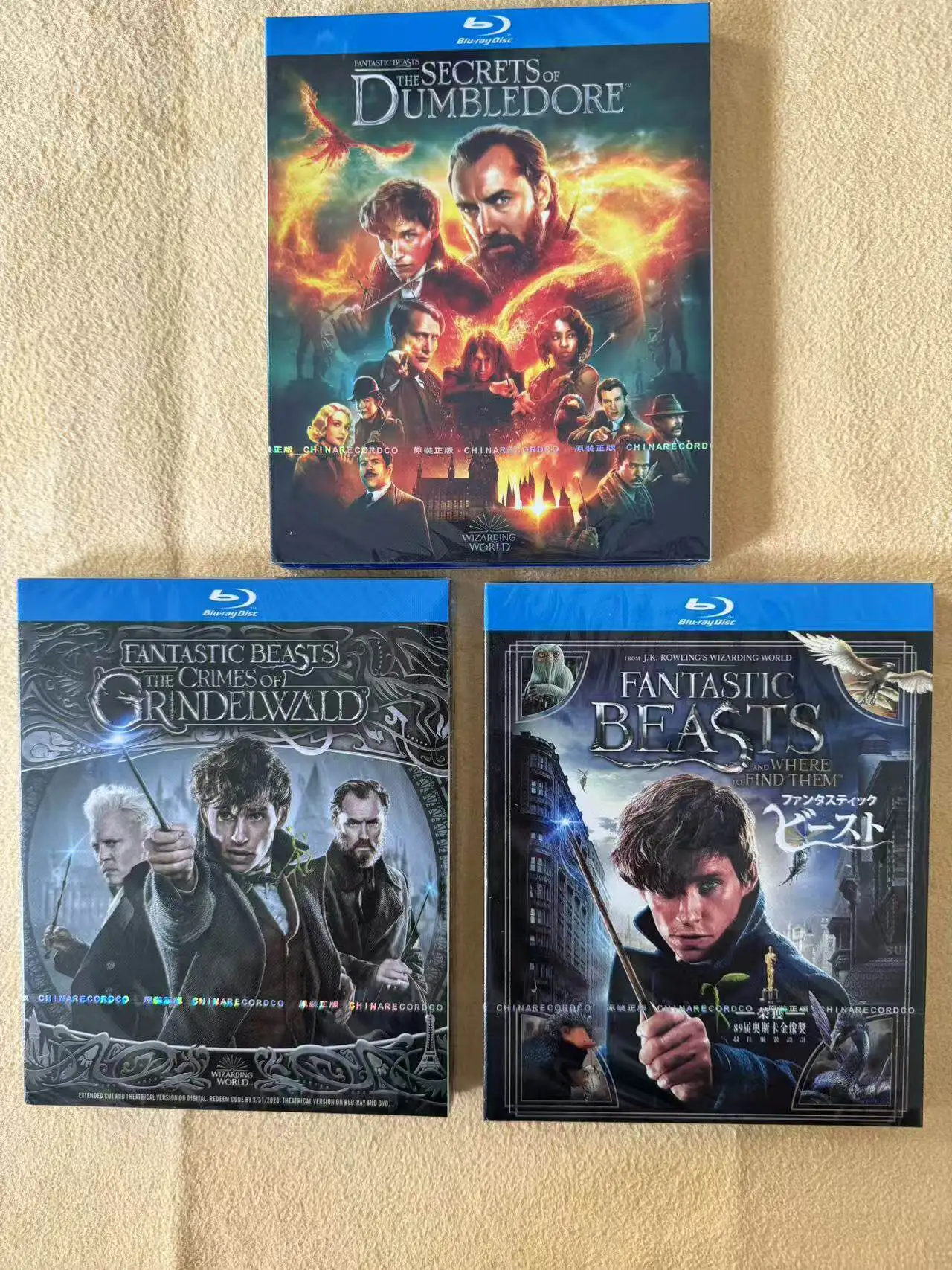 

Blu-ray диск «Фантастические твари 1, 2, 3» с мандаринской озвучкой и оригинальным звуком в формате High Definition, коллекционный набор