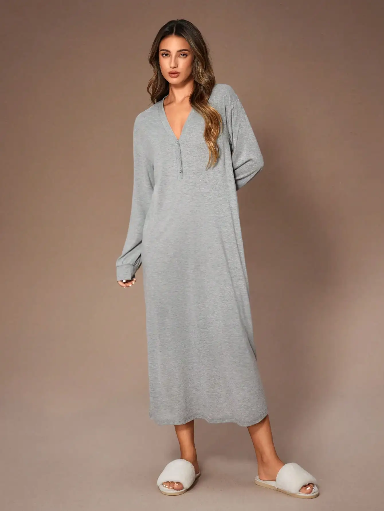 

Женская ночная рубашка с V-образным вырезом и длинными рукавами, мягкое серое платье для дома, обеспечивающее комфорт зимой