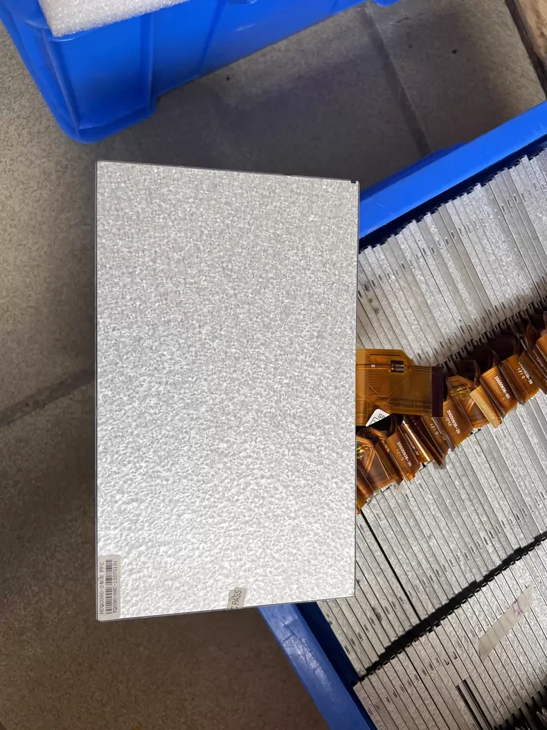 display-a-cristalli-liquidi-at090tn10-da-9-pollici