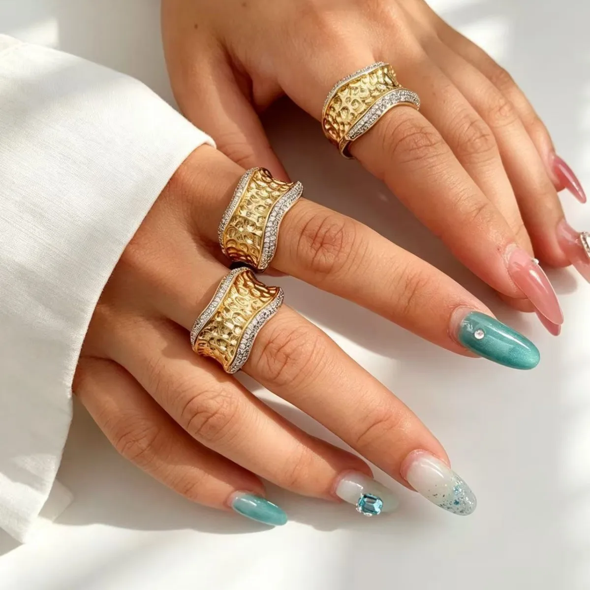 European and American Retro Niche Luxury High-end Textured Open Bangles Ring Fashion Jewelry