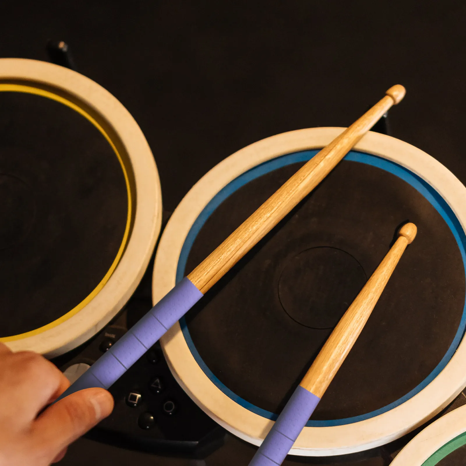 6 Rollen Drumstick-Tape aus Premium-PU-Material, rutschfeste Drumstick-Wraps, einfach anzubringen, schweißabsorbierendes Percussion-Zubehör
