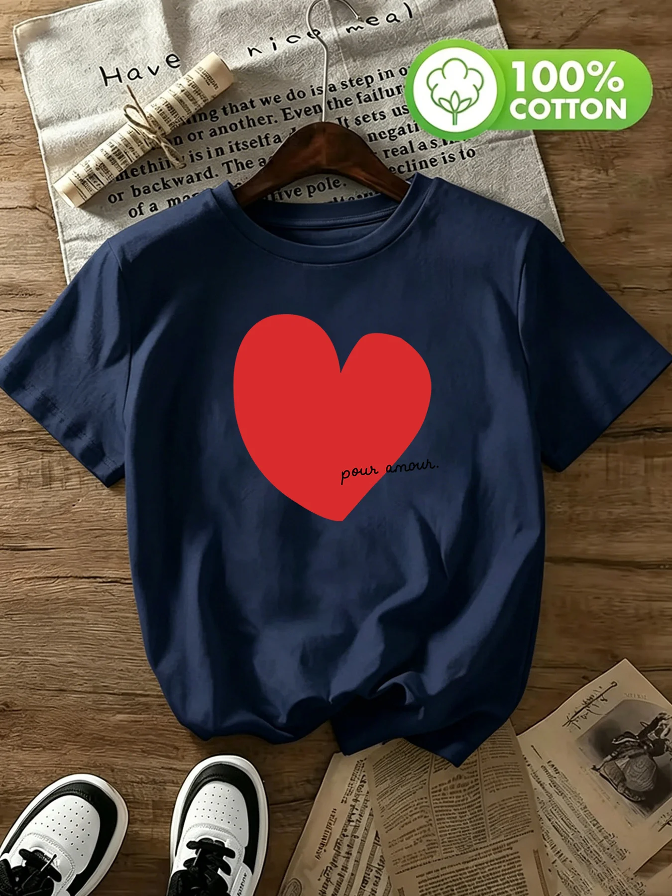 Fashionable Women's T-shirt with A Red Heart Pattern and The French Word 