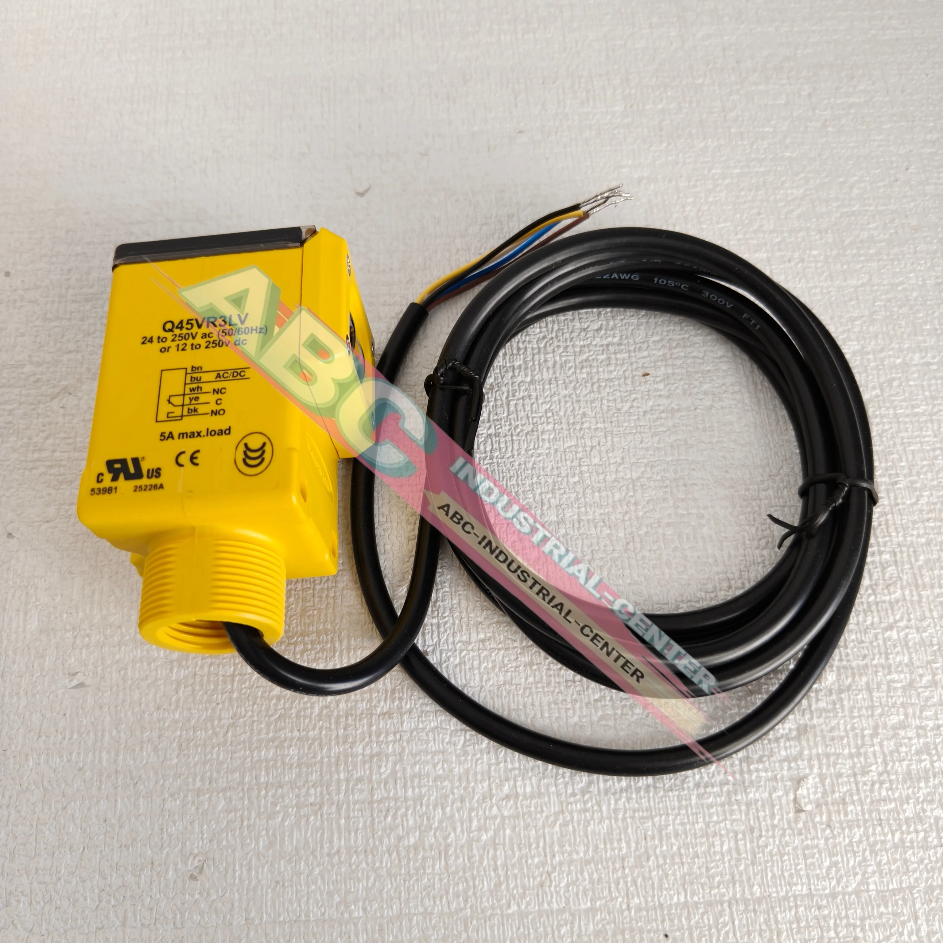 

Фотоэлектрический датчик Q45VR3LV, совершенно новый