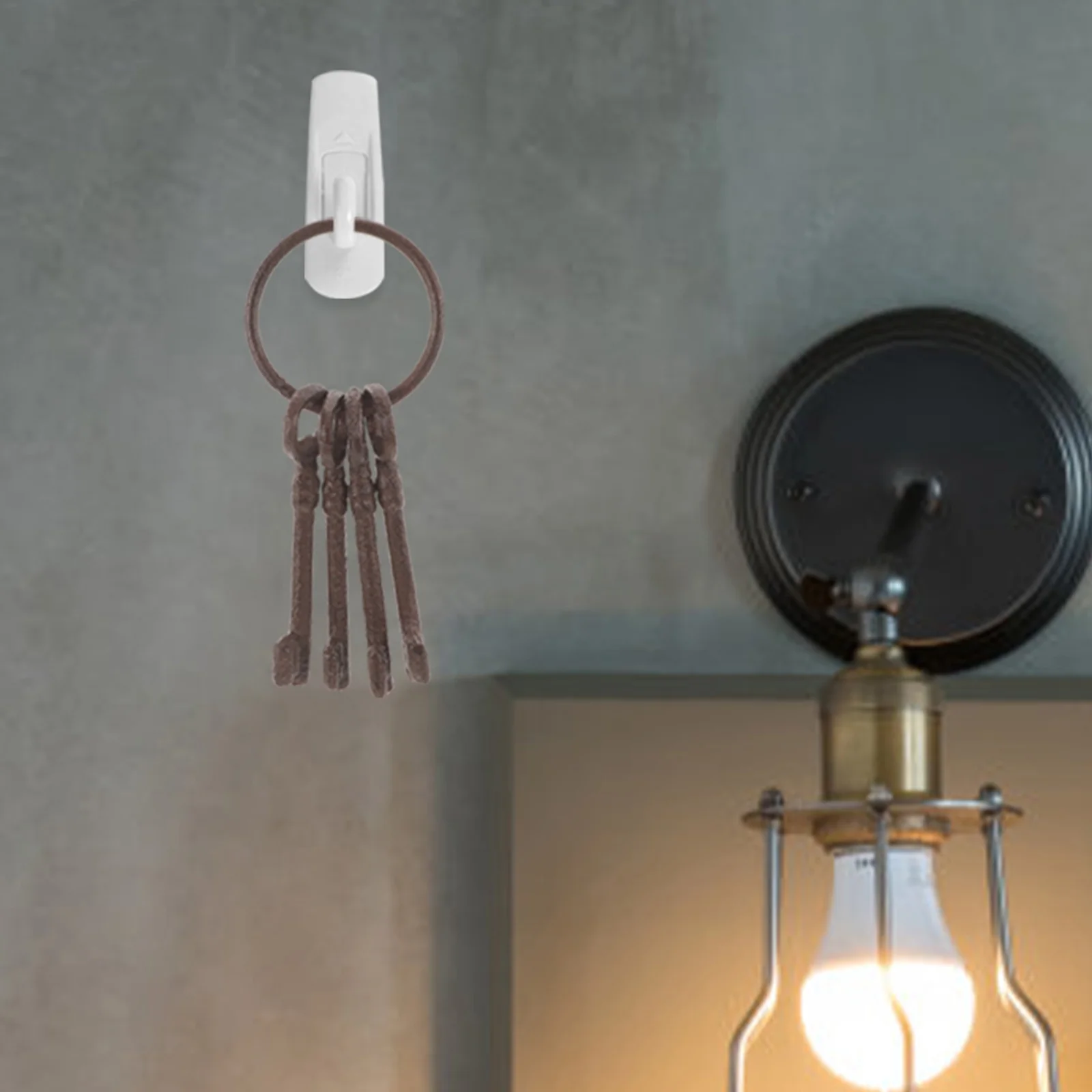 

2Set Steampunk Key Ring Decor Heavy Iron Keychain Vintage Keys Bundle for DIY Crafts Wedding Decor Photo Props Cosplay Pirate