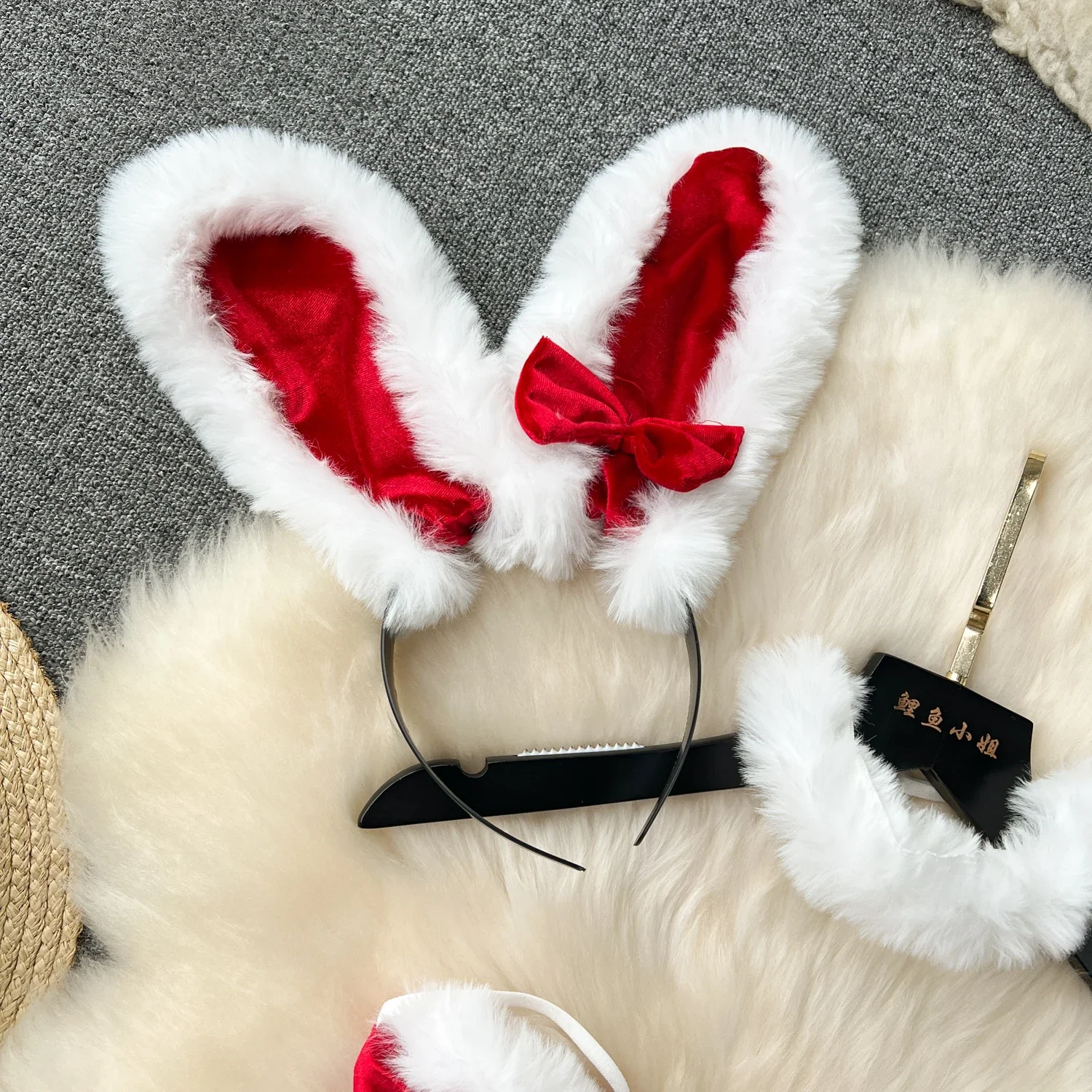 Damskie seksowne świąteczne welurowe komplety bielizny: biustonosz, majtki, modna bielizna intymna, 5-częściowe erotyczne zestawy biustonoszy, stringów i kompletów bielizny.