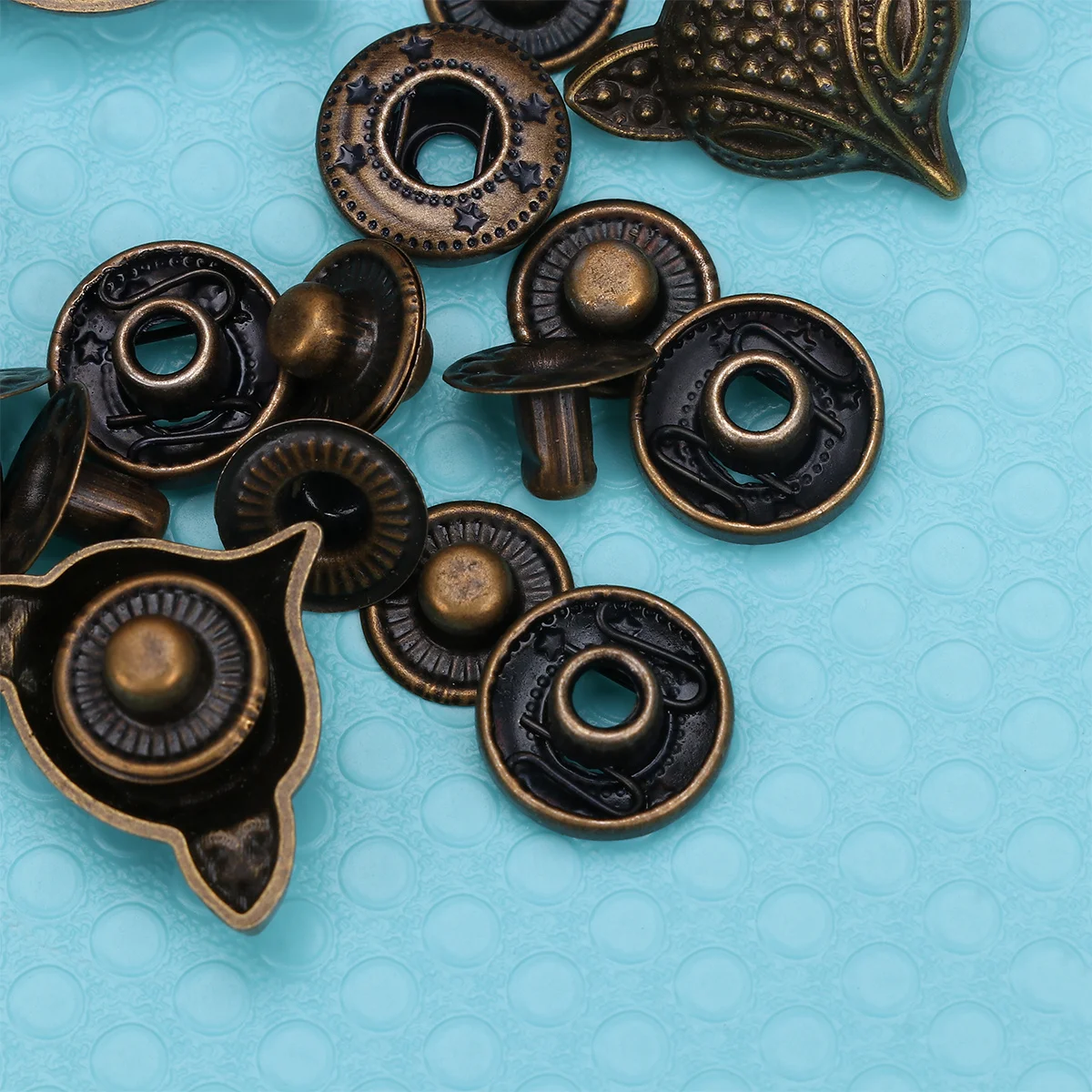 

10Sets Retro Style Snap Button Buckle Set Sturdy Clasp Fittings for Bag Making Scrapbooking Wallets DIY Craft Supplies