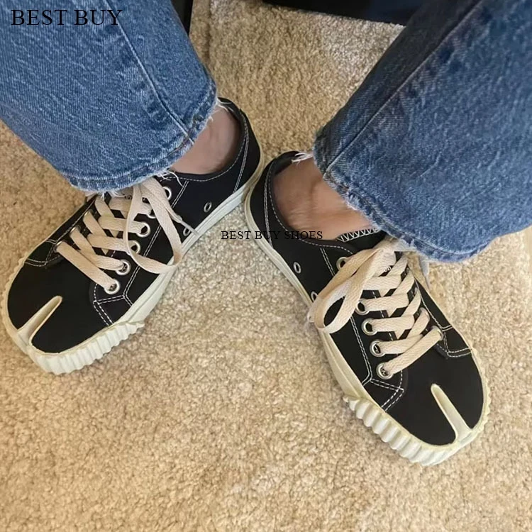 2024 Tabi Ninja Canvas Shoes Woman Lady Comfy Flats Split Toe lace up Flats Soft Bottom Loafers Solid Tabi Shoes Moccasins