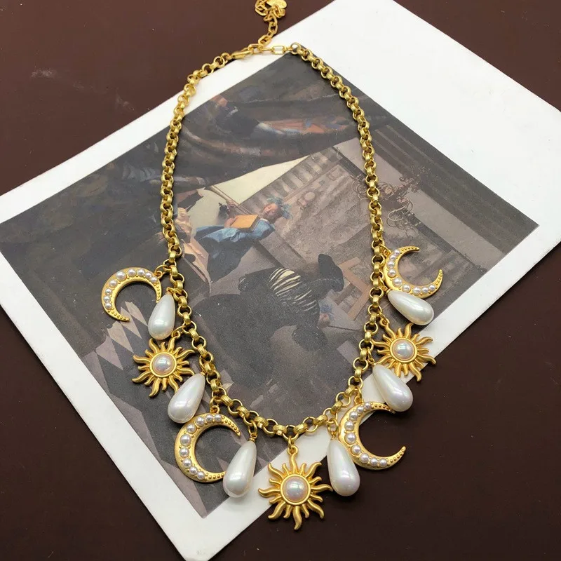 

French Vintage Necklace Gold-colour Sun Moon Pearl Pendant Necklace Medieval Temperament Ear Pin Ear Clip