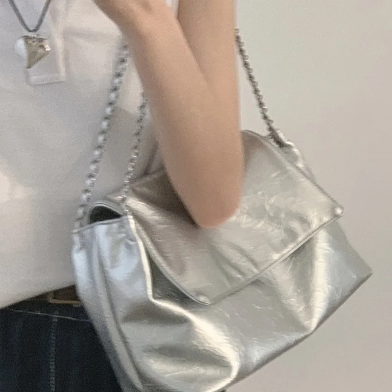 Simple Flap Large-capacity Shoulder Bags 2024 New Fashion Women\'s Commuter Silver Underarm Bags Portable Female Chain Handbags