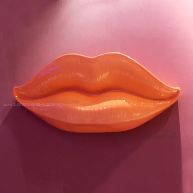 Creative Big Lip Sculpture, Modern Red Lips Ornament, KTV Bar Club Decor, Resin Theme Wall Decoration, Artistic Centerpiece