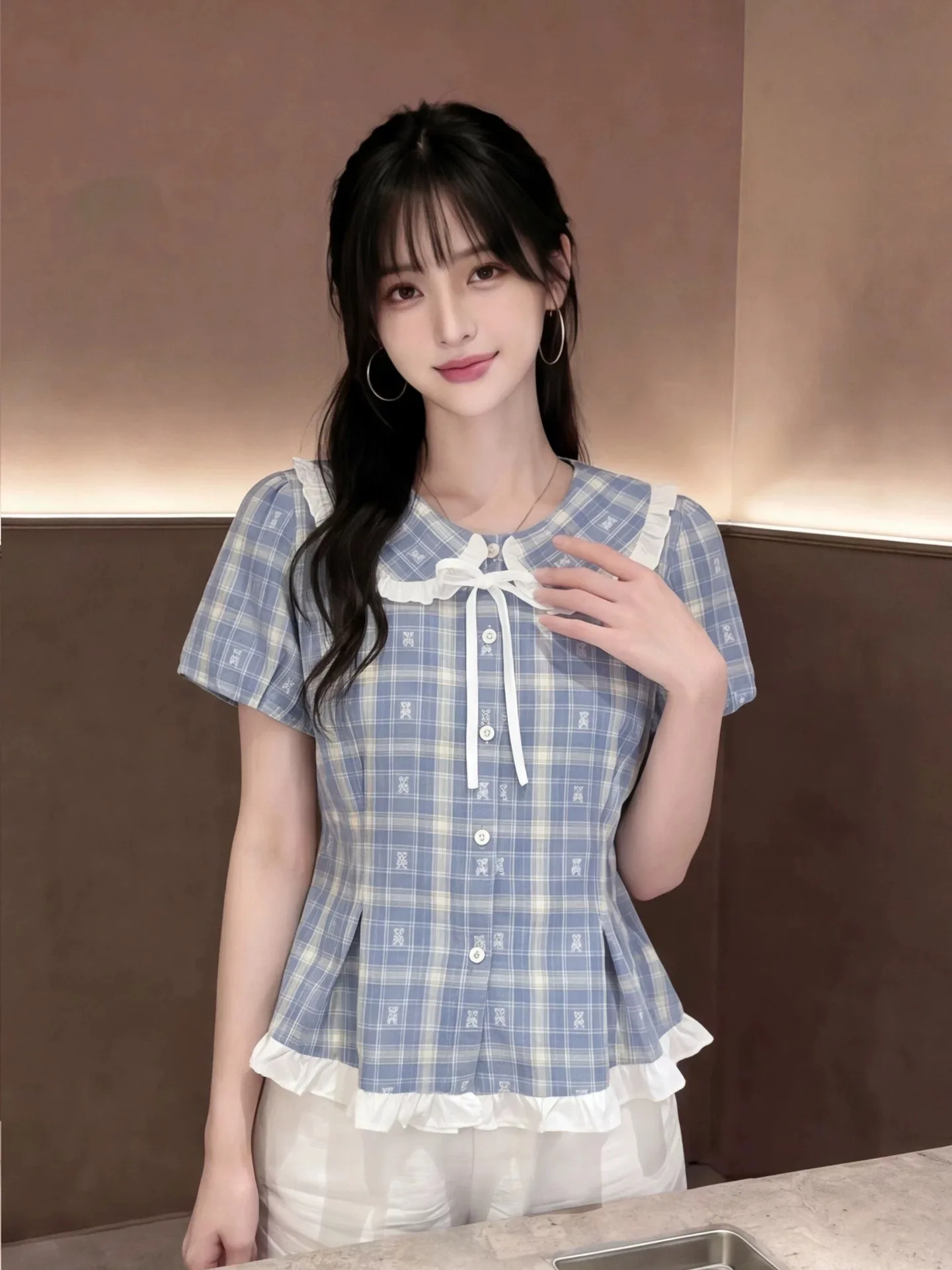 

Sweet Girl Style Plaid Doll Collar Short Sleeve Shirt Women Summer Beautiful Youthful Bubble Sleeve Top Polyester Fabric Slim...