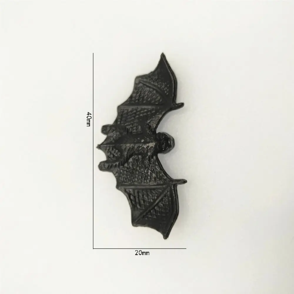 100PCS New Plastic Plastic Fake Bat Black Noctilucent DIY Decoration Luminous Bat Haunted House Prop Novelty Toy Halloween