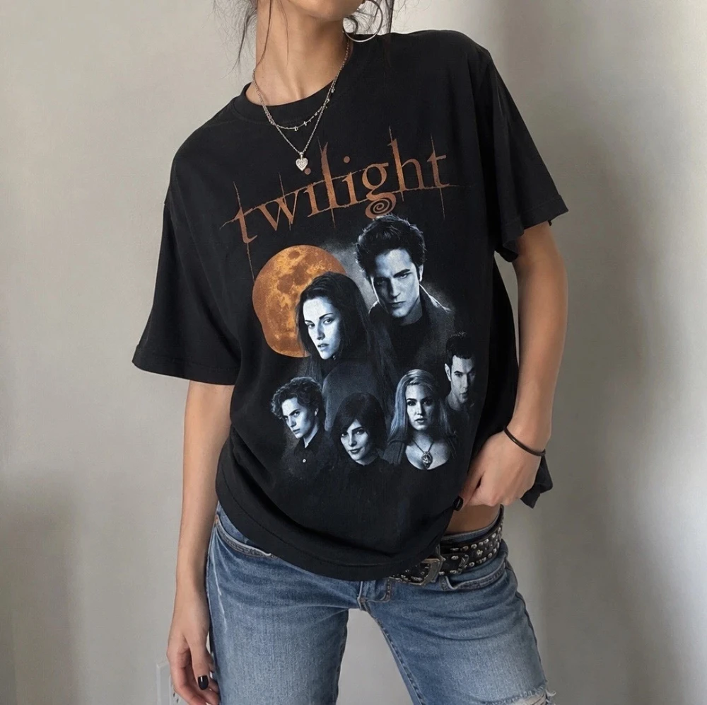 Twilight Saga Graphic T Shirt 2X Black Bella Edward Cullen Movie Tee Graphic Short Sleeve Women's T-shirts for All-Season Unisex