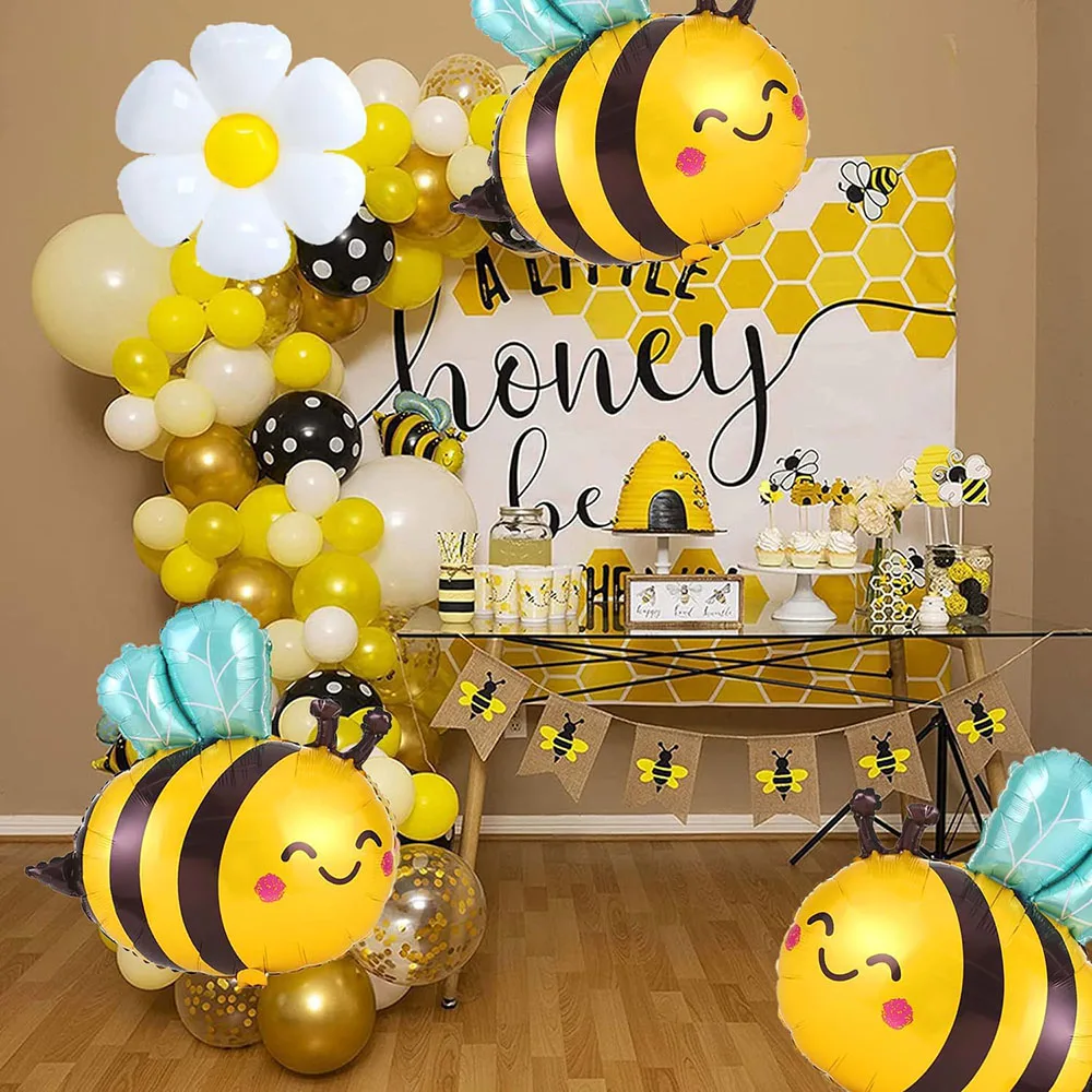 6 Pieces of Bee Balloon and Daisy Flower Balloon Bumblebee Aluminum Foil Polyester Film Balloon Suitable for Bee Theme Birthday Party Supplies