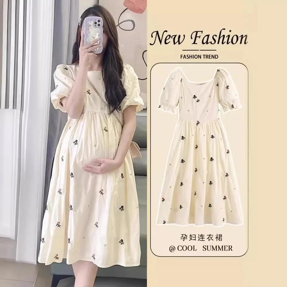 Neues Sommerkleid für Schwangere mit Blumenmuster, locker geschnittenes, mittellanges Kleid in Übergröße, atmungsaktiv, für den Alltag und Urlaub geeignet.