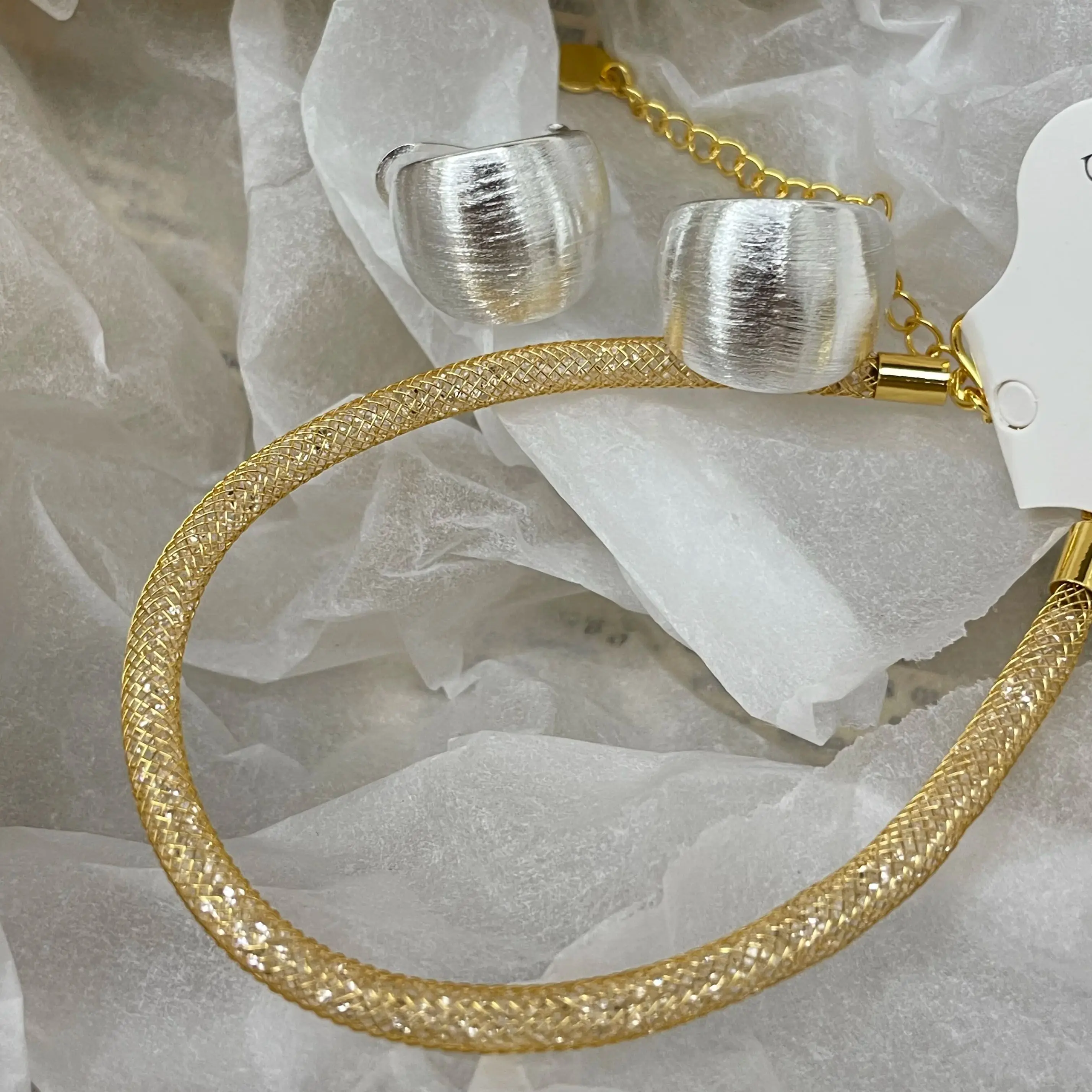 

Luxury Folk Style Handmade 2-Piece Jewelry Set: Large Matte Brushed Stud Earrings & Golden Glitter Bracelet Sparkling Girls Gift