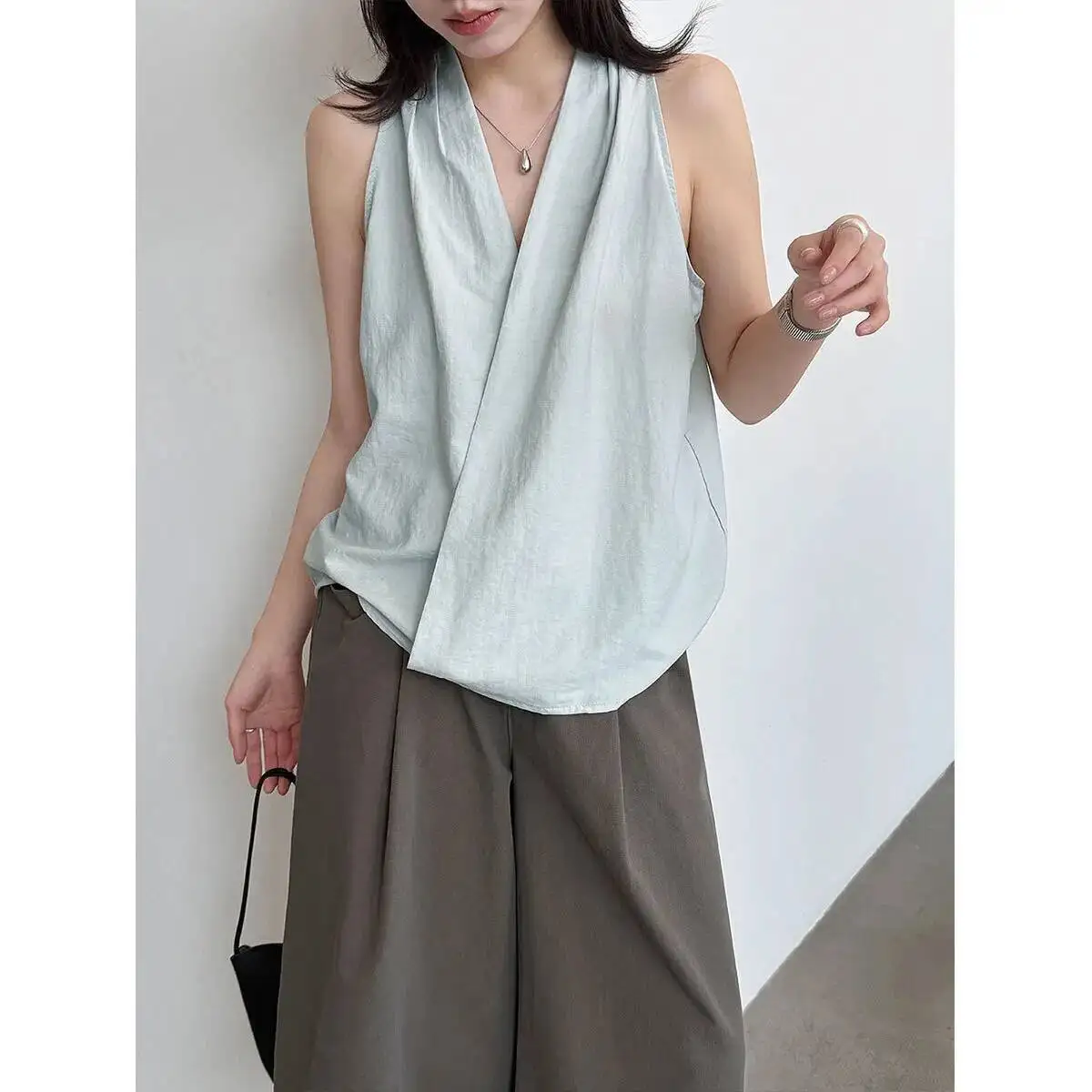 

Halter Neck Sleeveless V-neck Blouse Women Summer Elegant Cross Loose Straight Sleeveless Tops