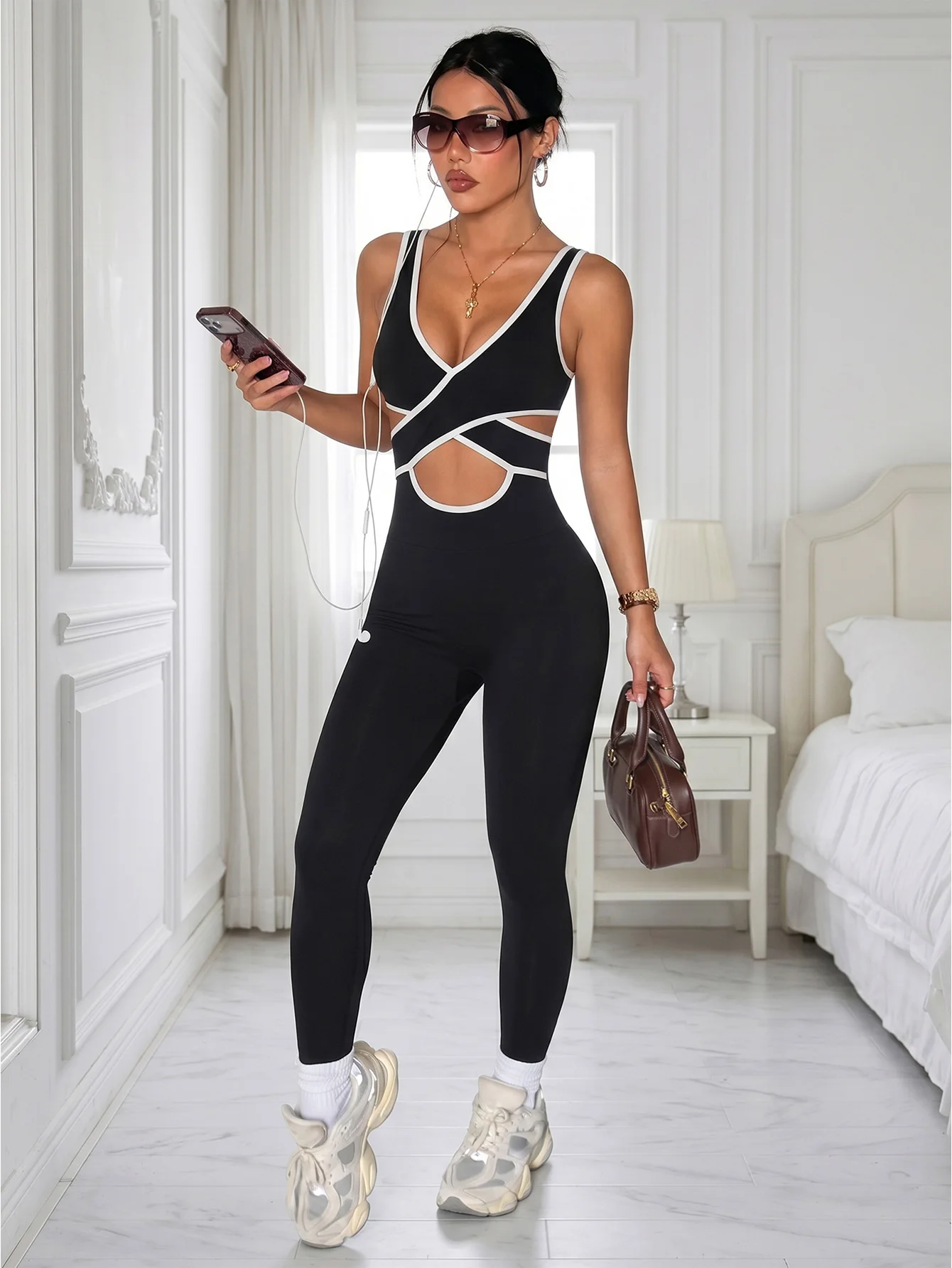 Damen Criss-Cross Cutout Kontrast-Piping Workout-Jumpsuit Ärmellos Formender Yoga-Bodysuit – Detail 5