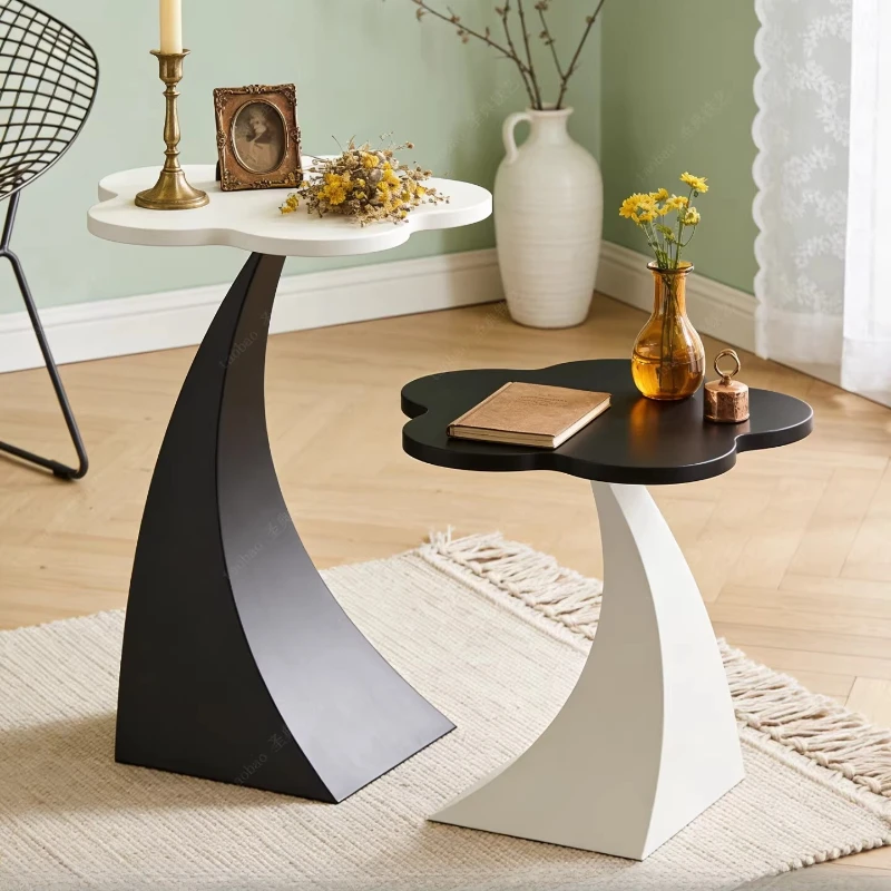 Modern Minimalist Cloud Edge Table High-end Round Table Cream Living Room Sofa Side Table Designer Black and White Creative Corn