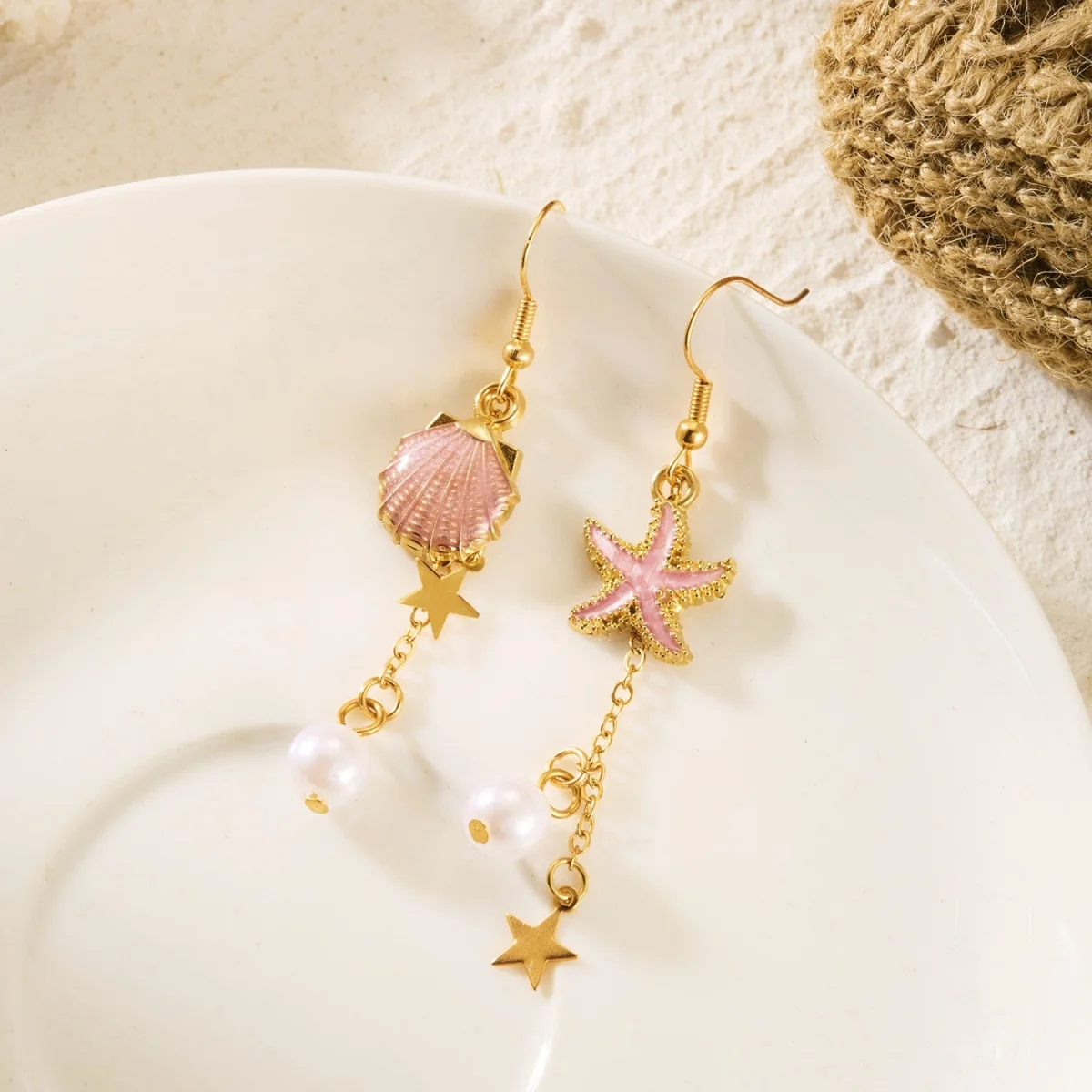 Ocean Beach Emaille Seestern Muschel Imitationsperlen Quaste Asymmetrische Hängeohrringe für Damen und Herren Stern-Ohrringe Sommer-Schmuck – Detail 15