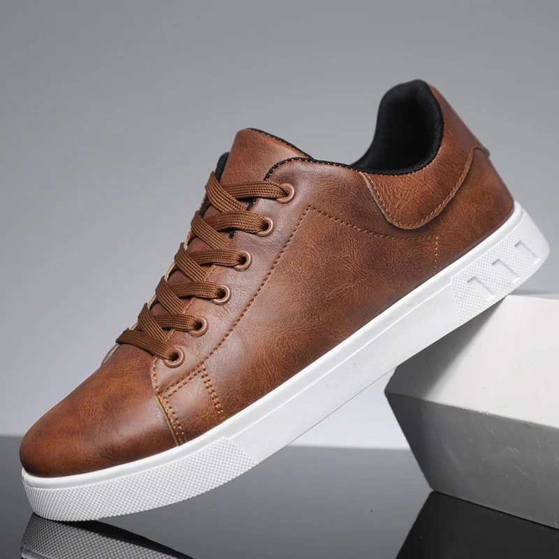 Hot Sale Brown Sneaker Men Big Size 45 Comfortable Leather Casual Shoes For Men Oxford Casual Flat Skateboard Shoes Man Sneakers