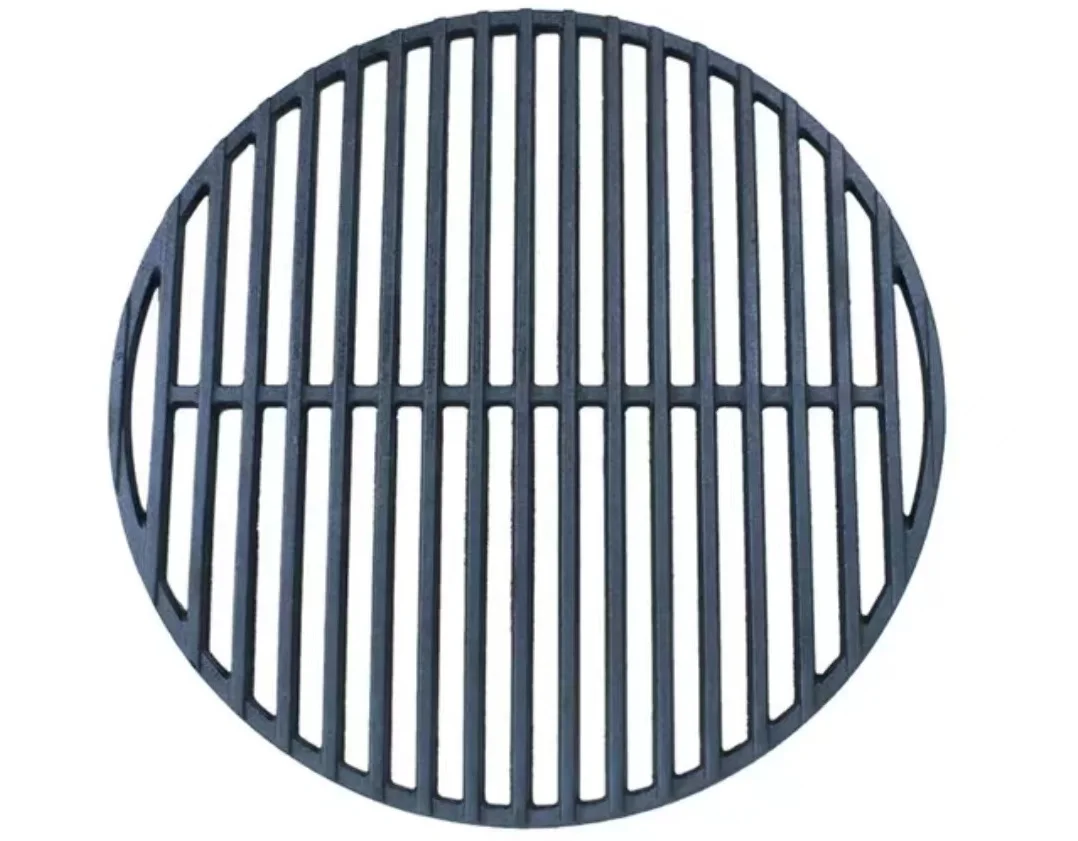 

BBQ cast iron grill, heating , refractory roundl, charcoal grate, grilled steak